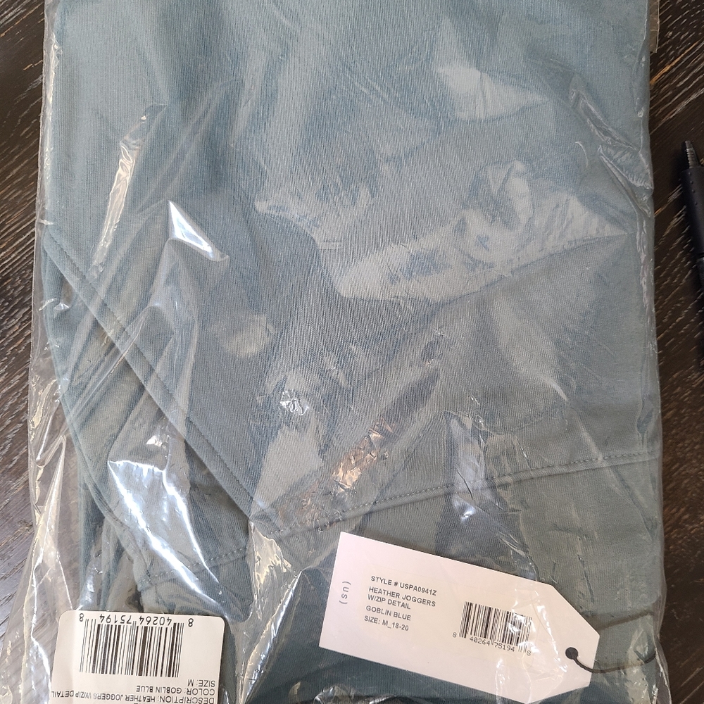 US | NWT Heather Jogger with Drawstring and Zipper Detail